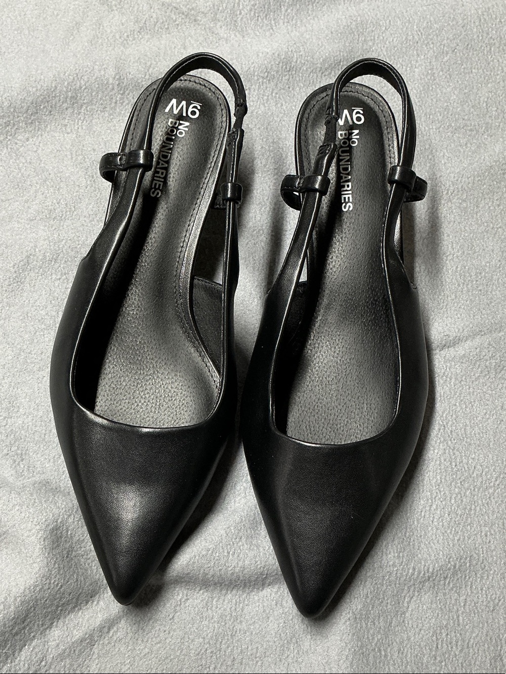💚 No Boundaries Black Pointed Slingback Kitten Heel 9 Wide 💚
